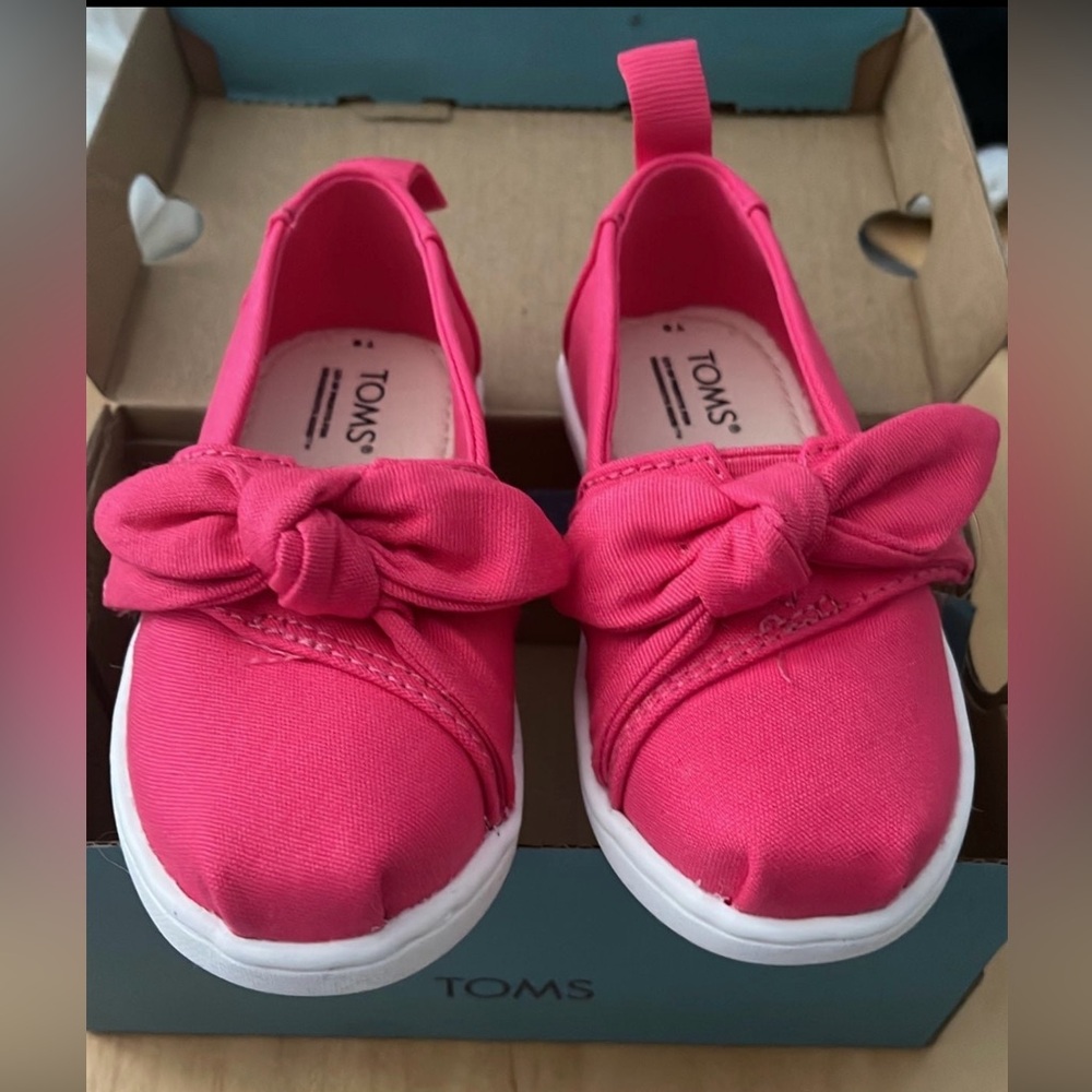 Kids Tom’s